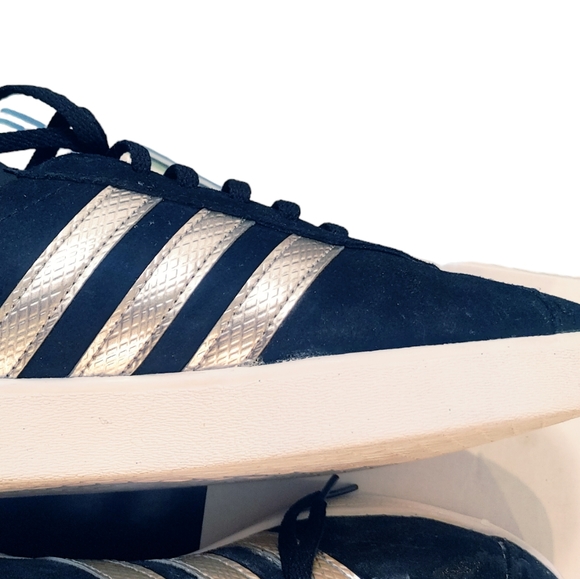 🎉(WMNS) Adidas VL Court 2.0 Black Platinum Metallic Sneakers🌺 - Picture 6 of 12